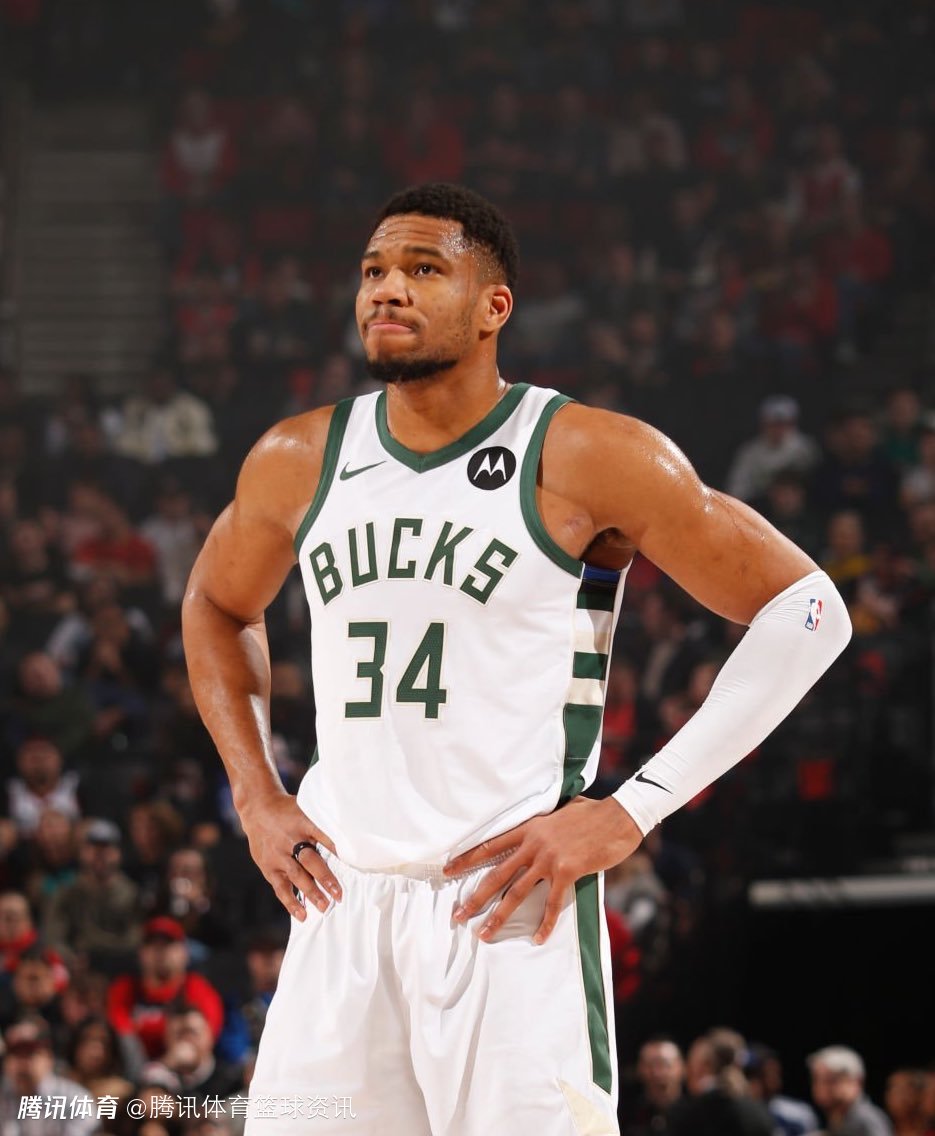 季球衣以 季球衣以