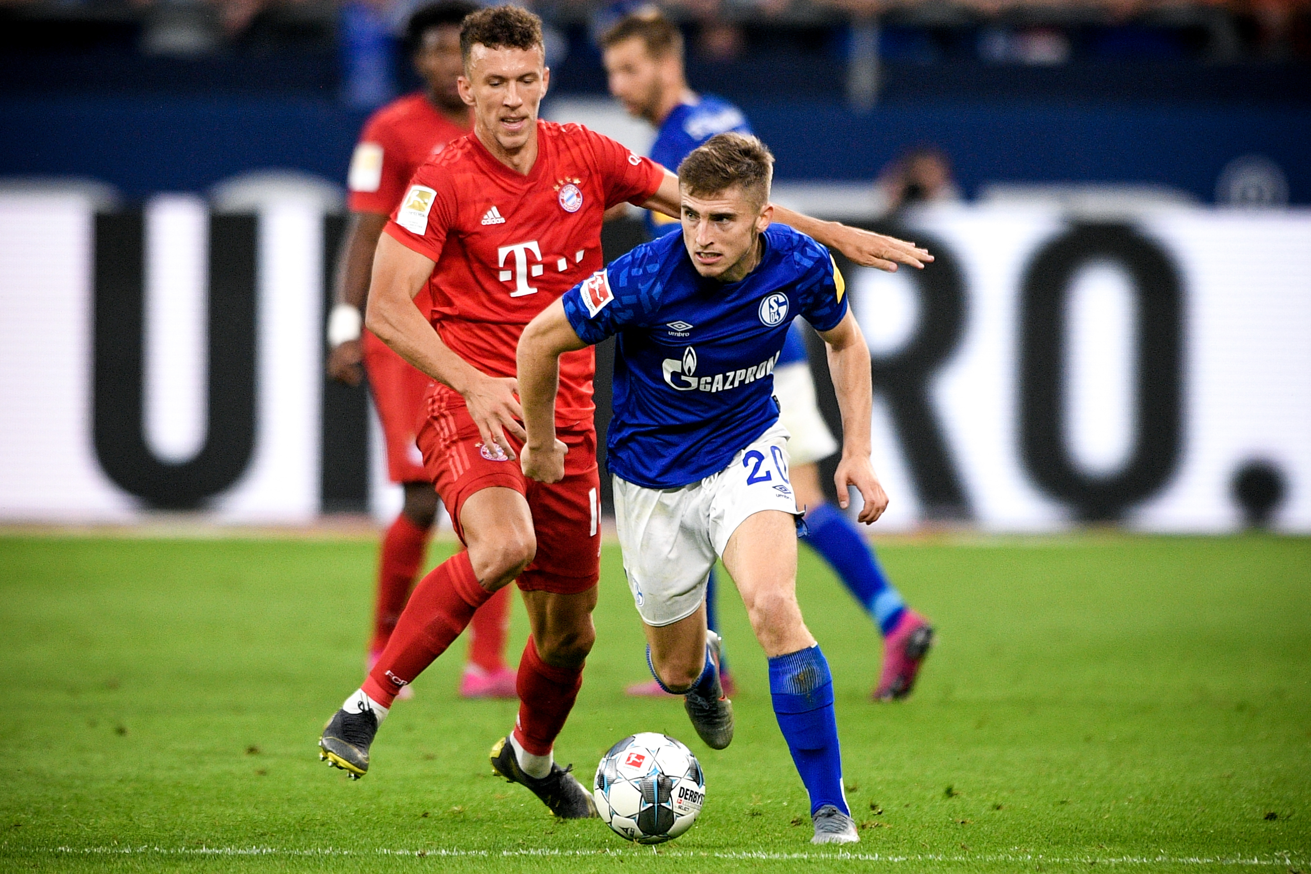 双边拉开 双边拉开